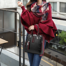 Load image into Gallery viewer, Women Vintage PU Leather Designer Crossbody Shoulder Bag