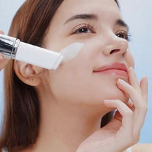 Load image into Gallery viewer, 2-in-1 Color-Changing Foundation Stick